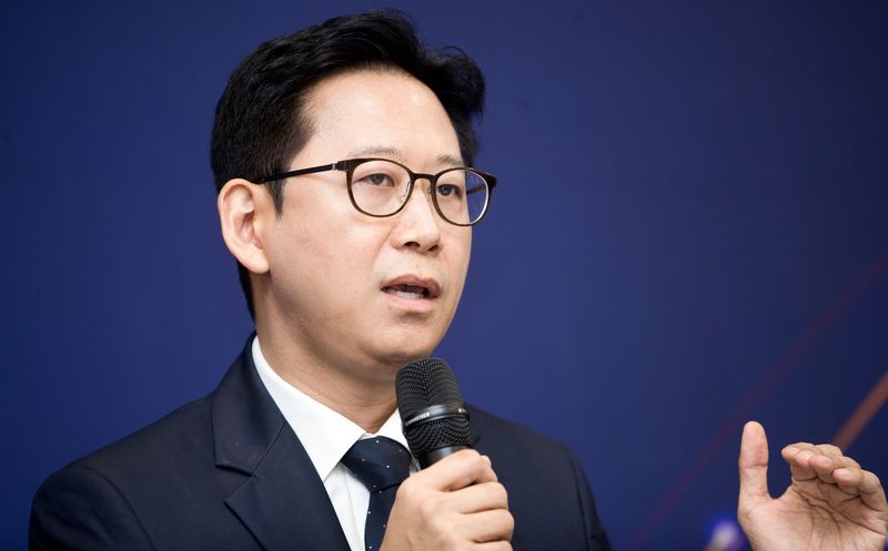 배경훈, 통신3사 CEO 23일 회동...AIDC 육성 힘 합친다 - 뉴스 썸네일 이미지