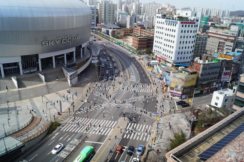 고척스카이돔 앞 동양미래대학교 교차로. 뉴스1