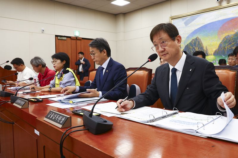 이찬진 