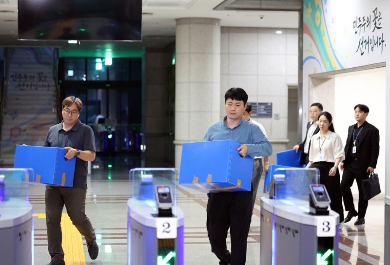 투표자 수백명→수천명 '허위입력'…합수본, 중앙선관위 압색 종료(종합2보)