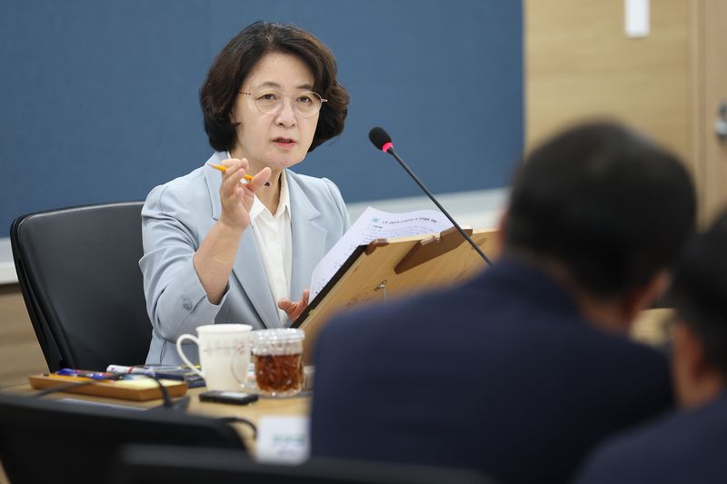 경기도 도시주택실·도시개발국 업무보고에서 발언하는 추미애 경기도지사.(경기도 제공. 재판매 및 DB금지)