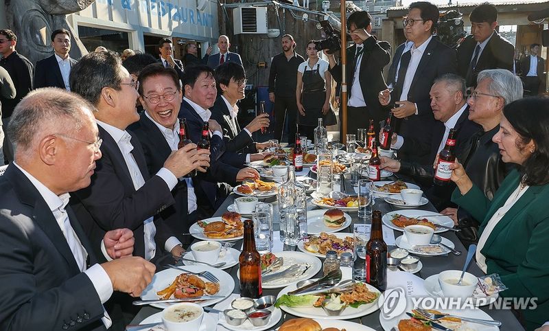 이재명 대통령, 글로벌 AI 리더 만찬 (출처=연합뉴스)