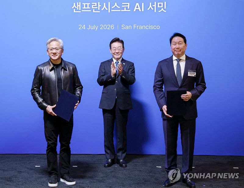 SK하이닉스,SKT-엔비디아, 전략적 AI 팩토리 및 반도체 협력 (출처=연합뉴스)