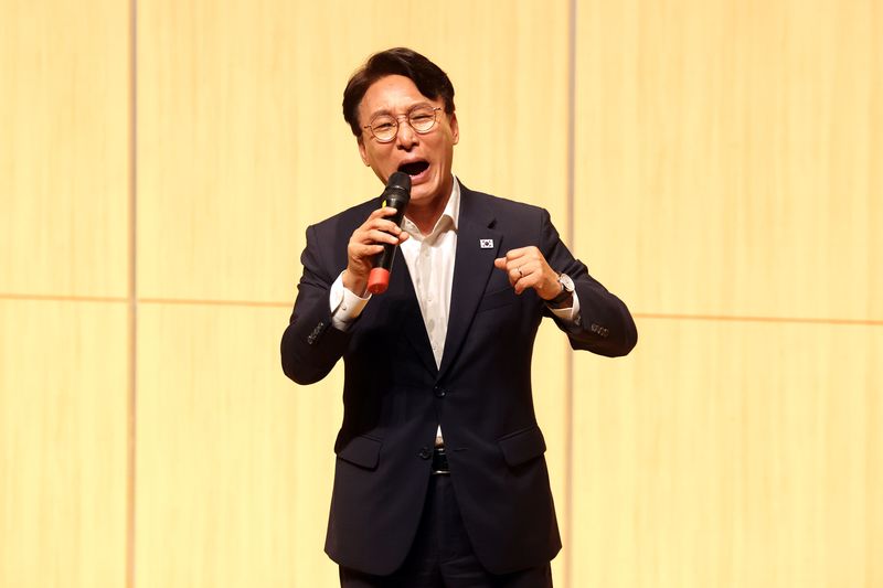 김민석