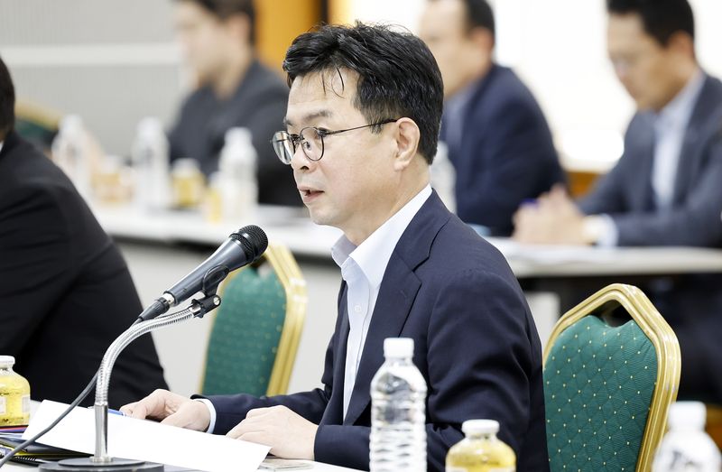 신진창 금융위원회 사무처장이 지난 7월 27일 오전 서울 중구 은행회관에서 열린 포용금융 신용인프라 분과 회의에서 모두발언을 하고 있다. 2026.07.27. 뉴시스화상