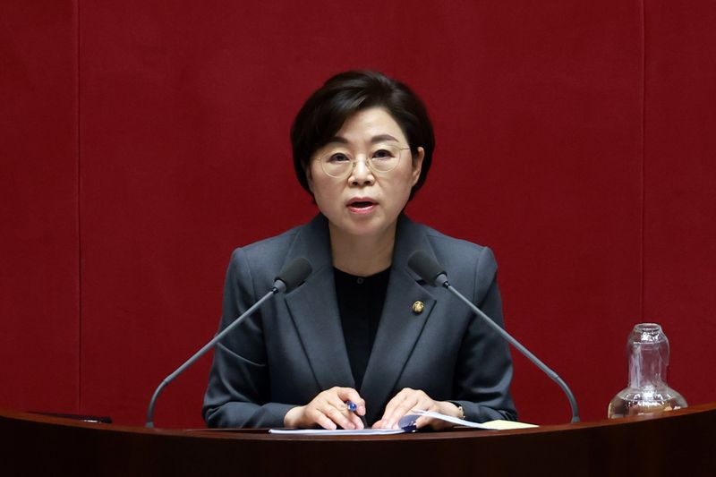 [서울=뉴시스] 고승민 기자 = 김정재 국민의힘 의원이 1일 서울 여의도 국회에서 열린 제432회 국회(임시회) 제8차 본회의에서 국민투표법 전부개정법률안(대안) 수정안에 대한 무제한토론을 하고 있다. 2026.03.01. kkssmm99@newsis.com