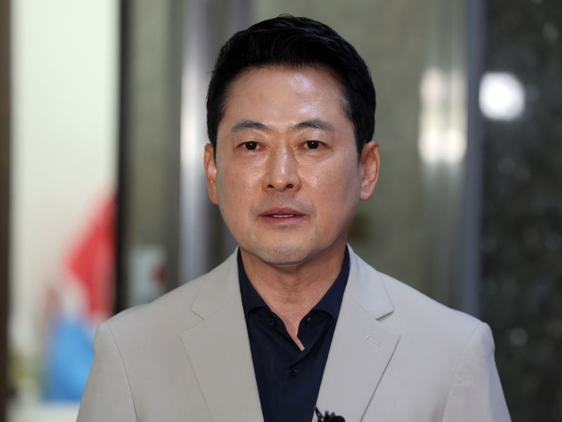 장동혁 국민의힘 대표가 28일 오후 서울 여의도 국회에서 조정식 국회의장의 현직 대통령 연임 개헌과 관련해 입장을 밝히고 있다. 2026.7.28 ⓒ 뉴스1 황기선 기자