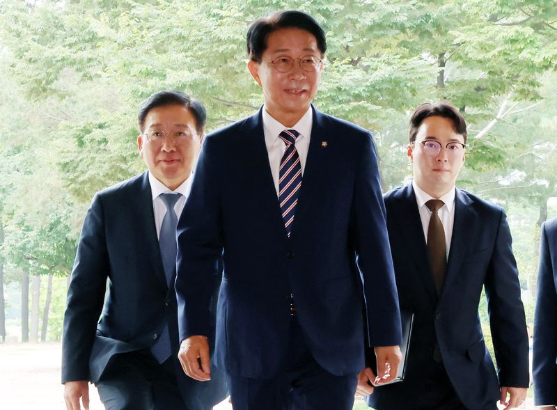 조정식 국회의장이 28일 서울 여의도 국회 사랑재에서 열린 취임 첫 기자간담회에 입장하고 있다. 2026.7.28 ⓒ 뉴스1 국회사진기자단
