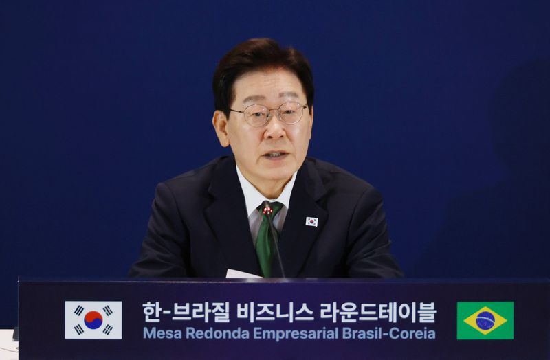 [상파울루=뉴시스] 김진아 기자 = 이재명 대통령이 28일(현지 시간) 브라질 상파울루 한 호텔에서 열린 한-브라질 비즈니스 라운드 테이블에서 발언하고 있다. 2026.07.29. bluesoda@newsis.com