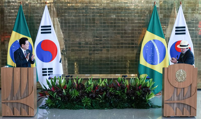 이재명 대통령과 루이스 이나시우 룰라 다 시우바 브라질 대통령이 27일(현지시간) 브라질 대통령관저에서 공동언론발표를 하고 있다. 2026.7.28 ⓒ 뉴스1 허경 기자