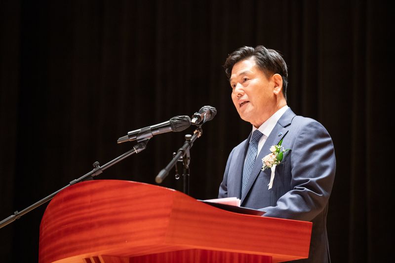 홍의락 신임 가스공사 사장은 29일 열린 취임식에서 취임사를 하고 있다. 가스공사 제공