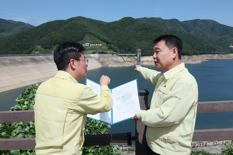 윤석대 K-water 사장, 밀양댐 찾아 낙동강 가뭄 대응 점검