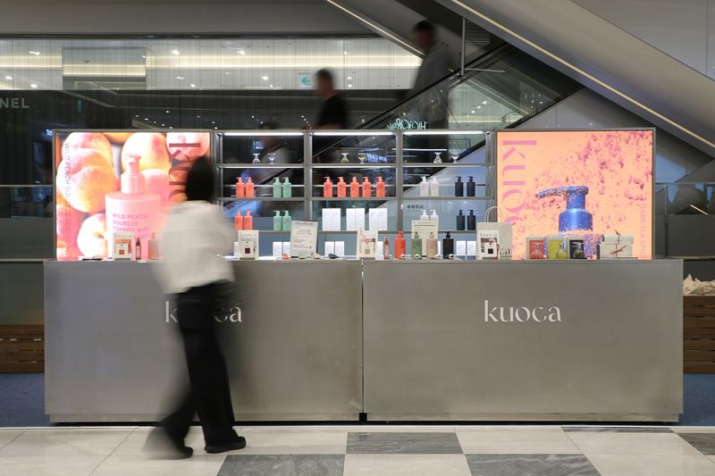 [대구=뉴시스] 대구 신세계백화점에서 열린 스킨케어 브랜드 '쿠오카(Kuoca)' 팝업스토어. (사진 = 대구 신세계백화점 제공) 2025.09.22. photo@newsis.com *재판매 및 DB 금지