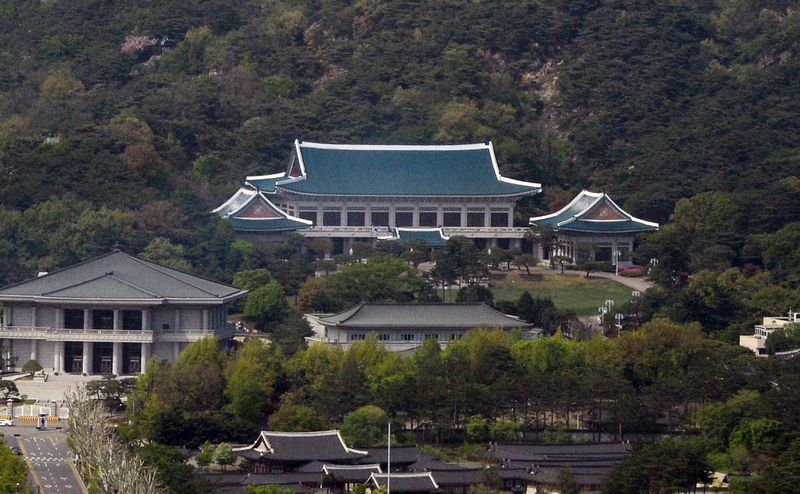 靑국정과제비서관 김락중·해외언론비서관 이승원…행정관급 대거 승진인사