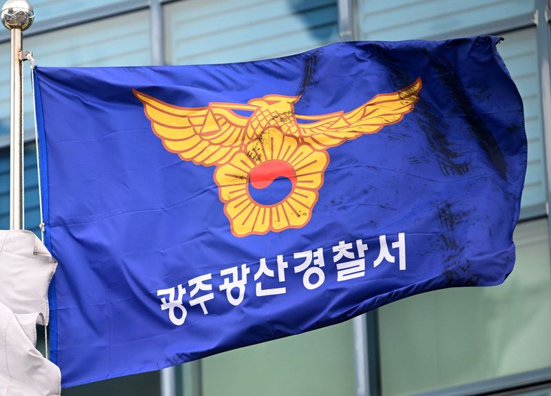 뉴시스