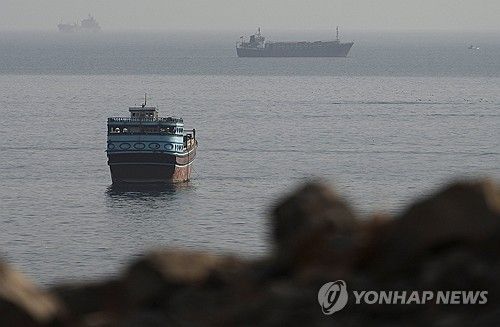 호르무즈 해협의 선박들 (출처=연합뉴스)