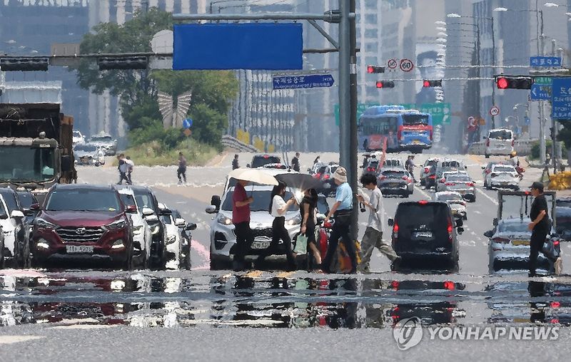 서울 전역 '폭염중대경보'…전주도 최고 단계 격상 [Fn날씨]