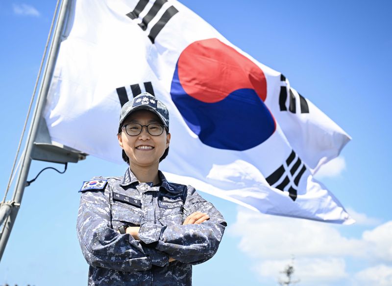 독도함 첫 여군 함장 탄생… 배선영 대령 임명
