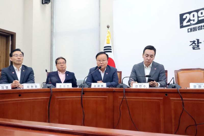 김재원 국민의힘 최고위원이 7월 30일 여의도 국회에서 열린 최고위원회의에서 발언 하고 있다. 사진=박범준 기자