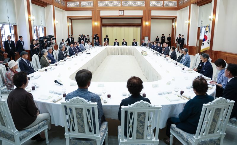 이재명 대통령이 5일 청와대에서 열린 전국민족민주유가족협의회 40주년 기념 오찬에서 발언하고 있다. 2026.8.5 ⓒ 뉴스1 허경 기자
