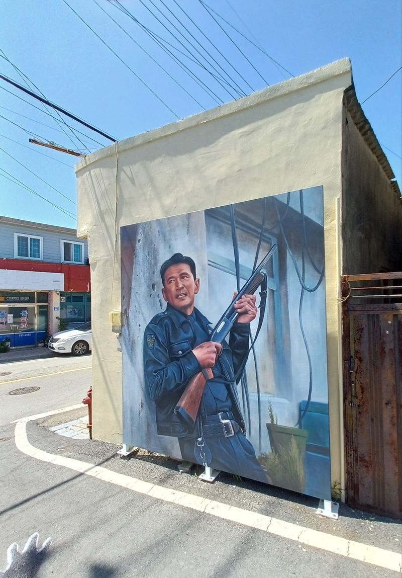 해남 남창마을 영화의거리 골목에 그려진 벽화