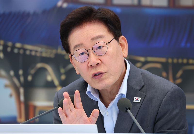 [서울=뉴시스] 김진아 기자 = 이재명 대통령이 5일 청와대에서 열린 교육부, 국가교육위원회, 문체부, 국가유산청 등에 대한 부처 업무 보고에서 발언하고 있다. (청와대통신사진기자단) 2026.08.05. bluesoda@newsis.com