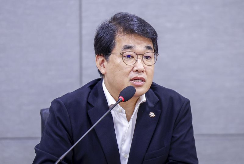 배준영 국민의힘 의원이 6일 서울 여의도 국회 의원회관에서 열린 세제개편안 평가 전문가 토론회에서 발언하고 있다. 뉴시스