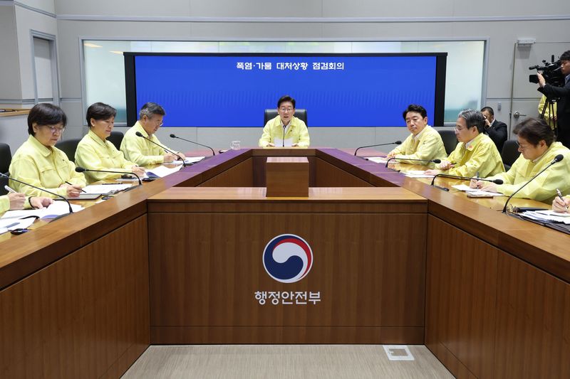 이재명 대통령이 6일 폭염·가뭄 대처상황 점검회의에서 발언하고 있다. 2026.8.6 ⓒ 뉴스1 이재명 기자