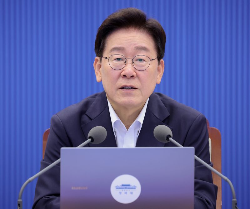 이재명 대통령이 6일 청와대에서 열린 수석보좌관회의에서 발언하고 있다. 청와대통신사진기자단