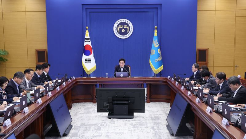 [서울=뉴시스] 조성봉 기자 = 이재명 대통령이 6일 청와대에서 열린 수석보좌관회의에서 발언하고 있다. 2026.08.06. suncho21@newsis.com