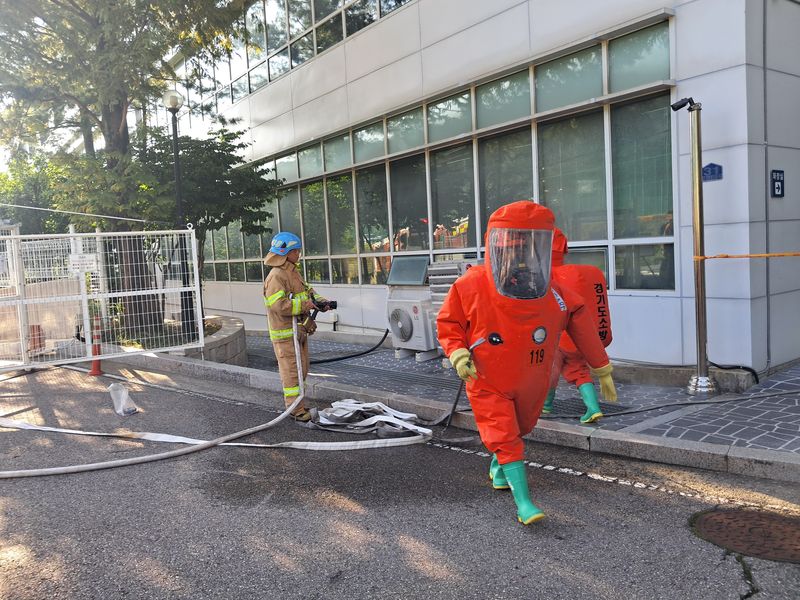 유해물질 유출 현장. (사진=경기도소방재난본부 제공) 2026.08.06. /사진=뉴시스