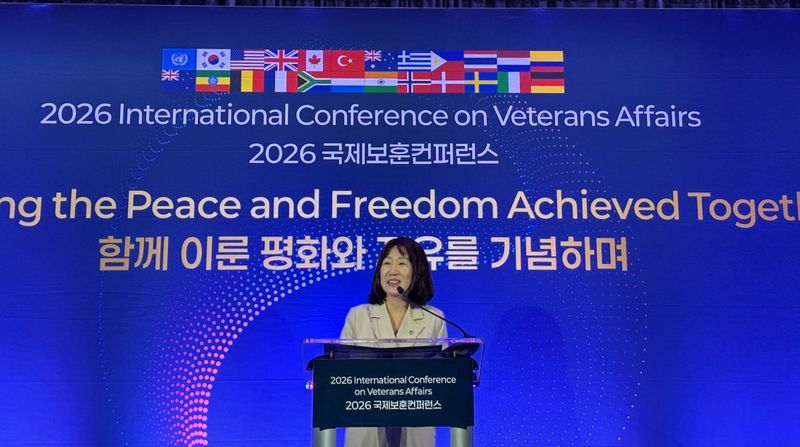 [워싱턴=뉴시스]이윤희 특파원 = 강윤진 국가보훈부 차관이 6일(현지 시간) 미국 워싱턴DC 메이플라워호텔에서 열린 2026 국제보훈콘퍼런스에서 축사하고 있다. 2026.08.07.