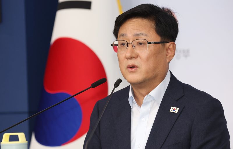 김성환 기후에너지환경부 장관이 3일 서울 종로구 정부서울청사 별관에서 2026년 하반기 업무보고 사전 브리핑을 하고 있다. 2026.8.4 ⓒ 뉴스1 김명섭 기자