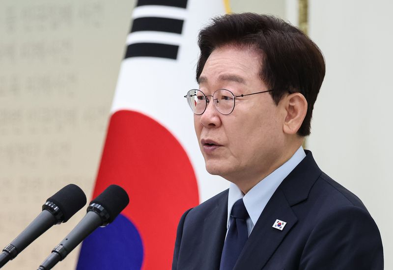 Lee Jae-myung’s X (Twitter) Account Shows Signs of Change Along with Chief Policy Officer Kim Yong-beom