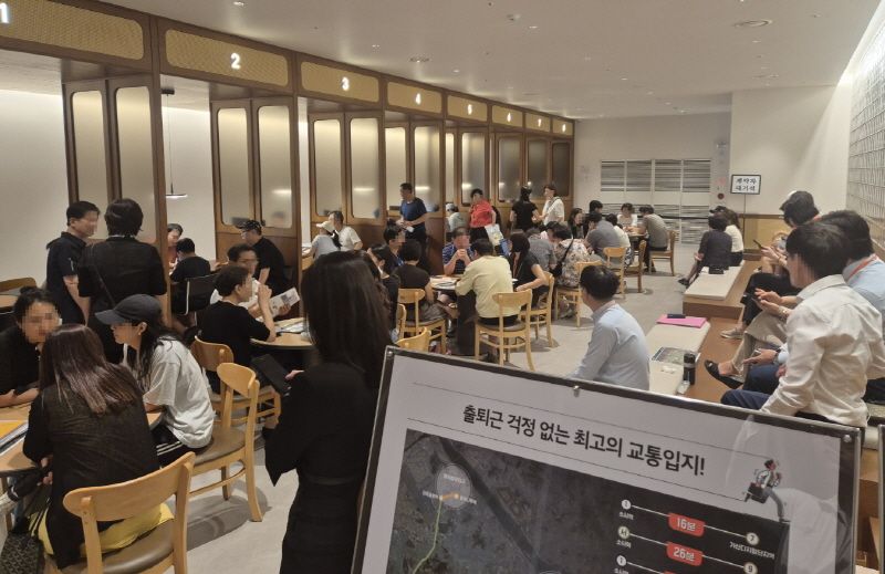 "지금이라도 내집마련"... 비규제 ‘e편한세상 부천 어반스퀘어’ 서울 거주자 대거 유입