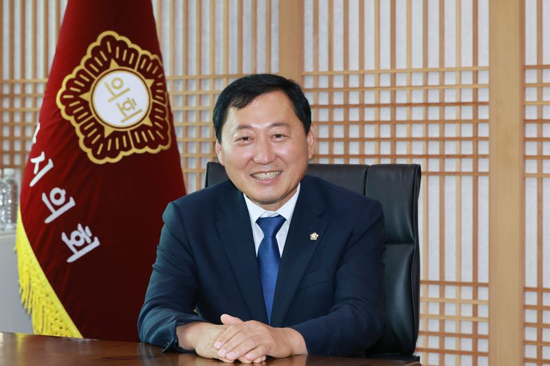 논산시의회 이건창 의장(논산시의회 제공. 재판매 및 DB금지)/뉴스1