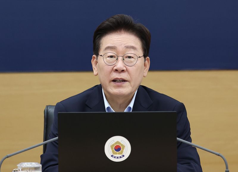이재명 대통령이 11일 정부세종청사에서 열린 국무회의에서 발언하고 있다. 청와대통신사진기자단
