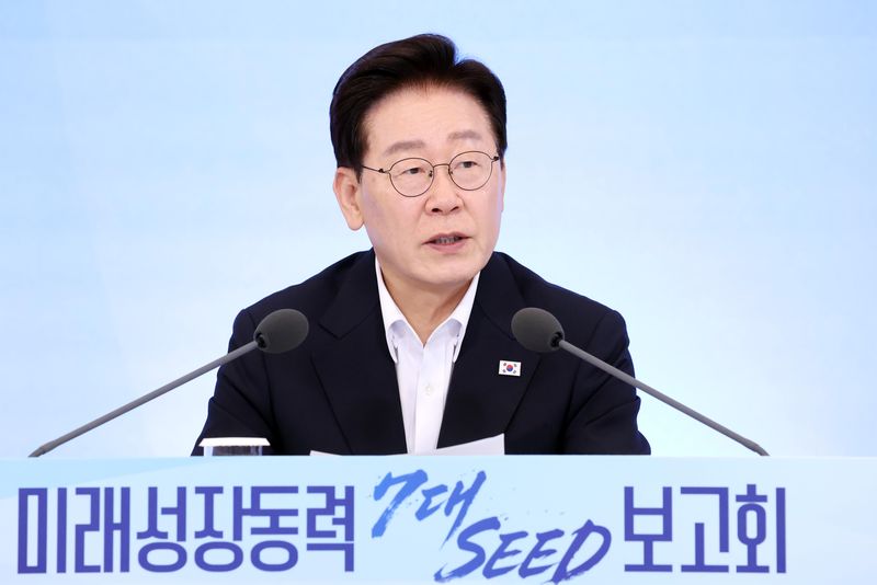이재명 대통령이 지난 12일 청와대에서 열린 미래성장동력 7대 SEED 보고회에서 발언하고 있다. 뉴시스