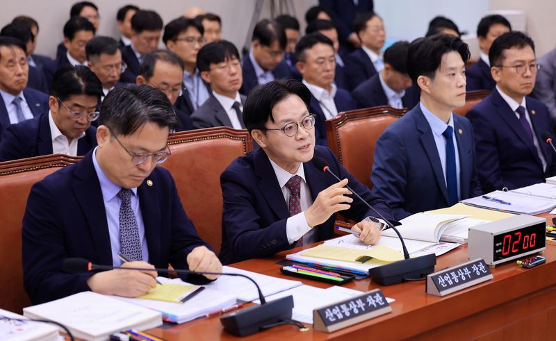 김정관 산업통상부 장관이 12일 서울 여의도 국회에서 열린 산업통상자원중소벤처기업위원회 1차 전체회의에서 발언하고 있다. 2026.8.12 ⓒ 뉴스1 이호윤 기자