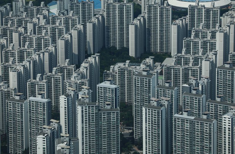 4000억 규모 주택전용 앵커리츠 만든다...PF 지원도 확대 [8.13 대책]