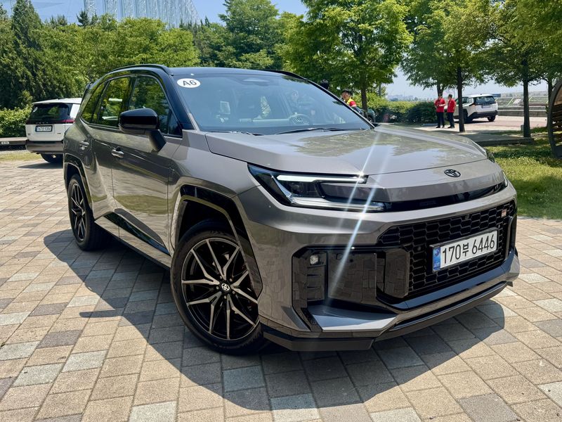 토요타 RAV4 PHEV GR SPORT. 사진=김동찬 기자.
