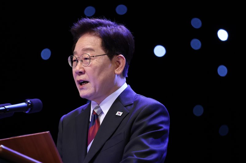 이재명 대통령이 지난 15일 서울 종로구 세종문화회관에서 열린 제81주년 광복절 경축식에서 경축사를 하고 있다. 뉴스1