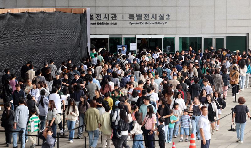 서울 용산구 국립중앙박물관이 관람객들로 북적이고 있다. ⓒ 뉴스1 황기선 기자