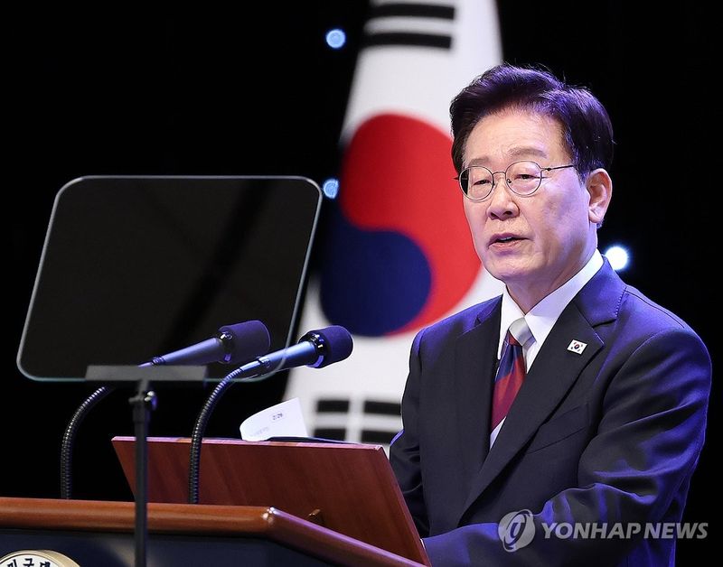 이재명 대통령이 지난 15일 서울 종로구 세종문화회관에서 열린 제81주년 광복절 경축식에서 경축사를 하고 있다. 사진=연합뉴스