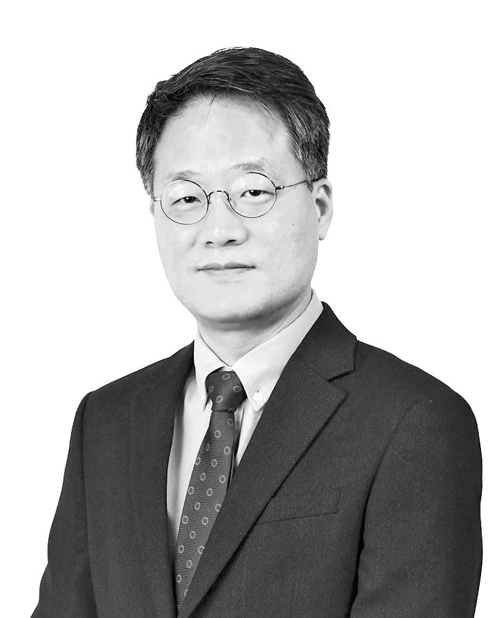   권리 위에서 깨어난 국민과 주주