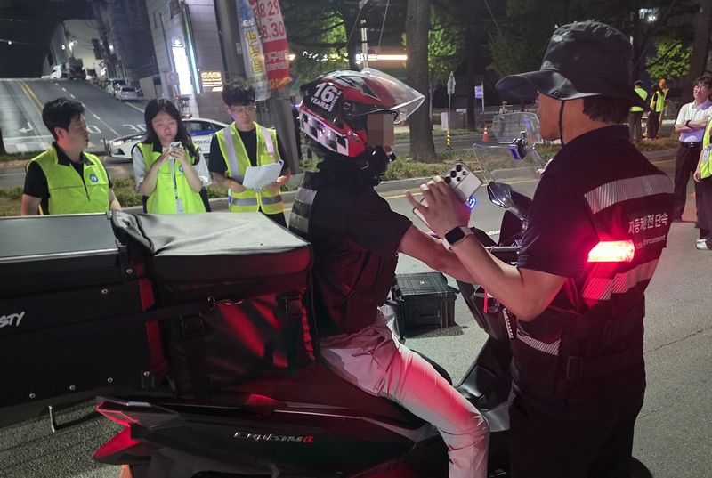 TS, 광복절 전야 불법 폭주·소음 단속…79건 적발