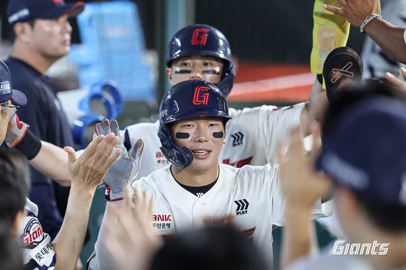 '7회 13득점 폭발' 롯데, 키움 상대 대역전승…KIA, 한화 꺾고 4위 수성(종합) - 파이낸셜뉴스