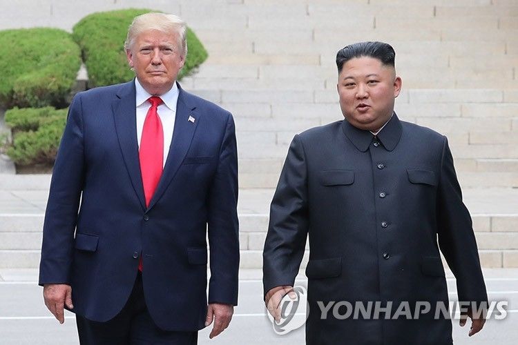 2019년 6월 판문점서 만난 북미 정상 (출처=연합뉴스)