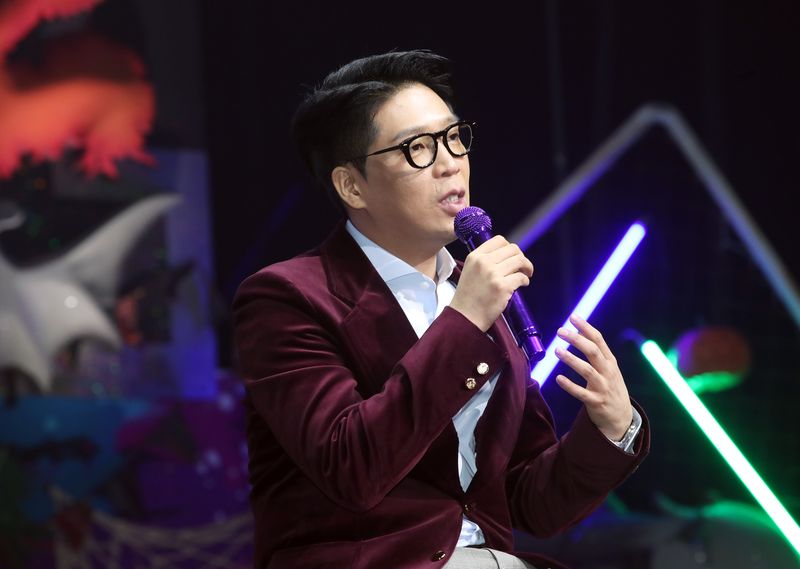 래퍼 MC몽이 25일 오후 서울 광진구 YES24 라이브홀에서 열린 음감회에 참석해 취재진 질문에 답하고 있다. 2019.10.25 ⓒ 뉴스1 권현진 기자 /사진=뉴스1