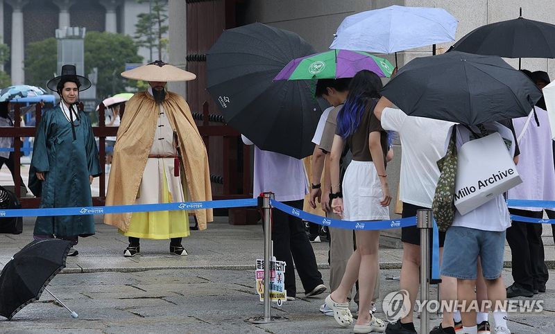 '처서의 마법' 없다…최고 35도 꿉꿉한 무더위 당분간 지속 (출처=연합뉴스)